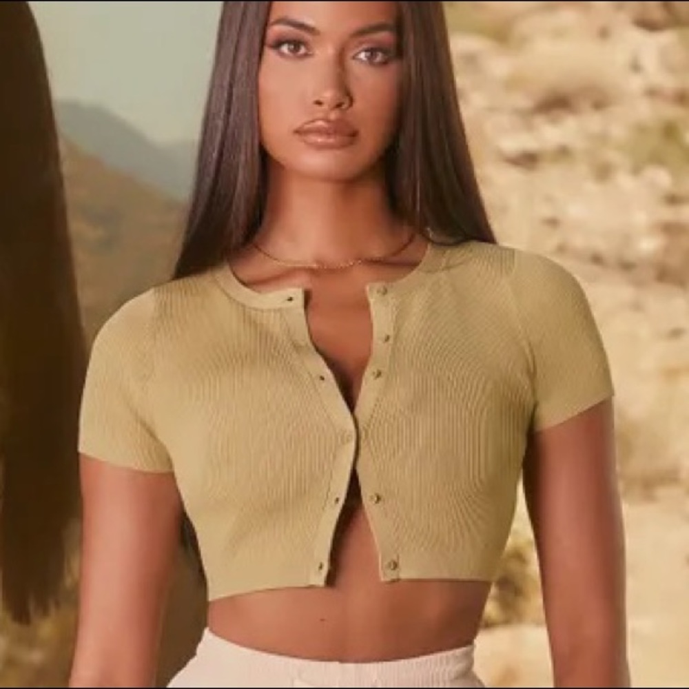 Oh Polly green button crop top